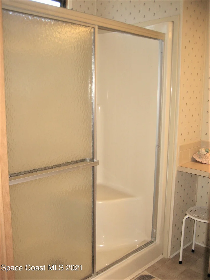 Photo of 2329 Coconut Palm Drive NE