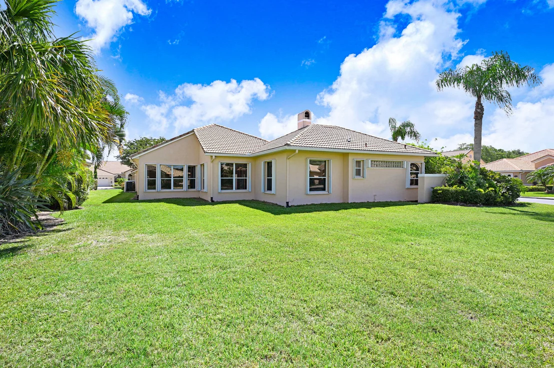 Photo of 1010 Palm Brook Drive