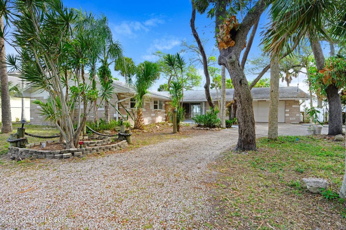 Photo of 3577 N Sylvan Lane