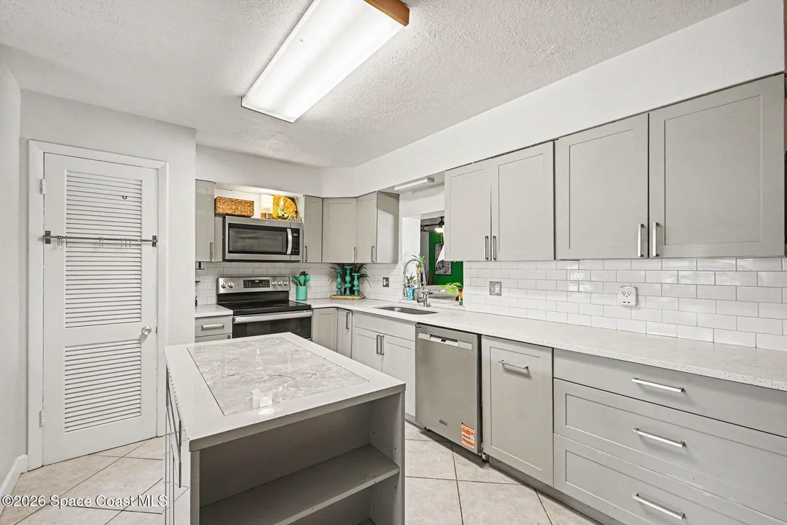 Photo of 480 Temple Street