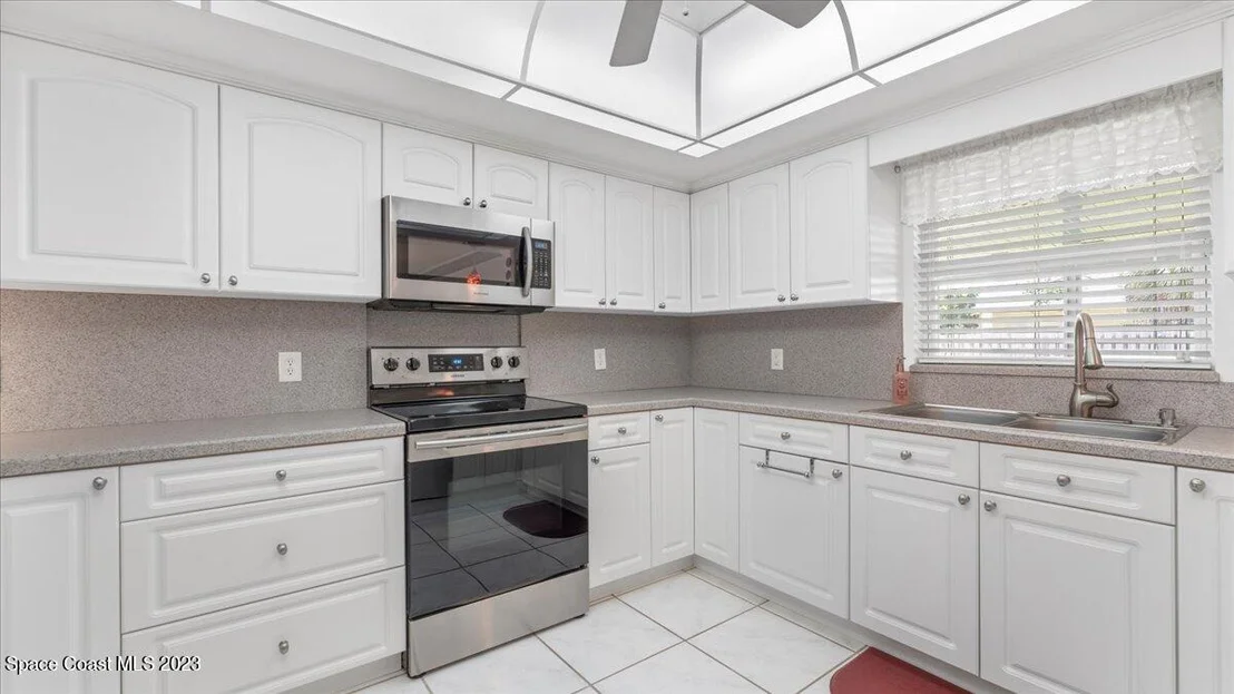 Photo of 987 Sycamore Drive