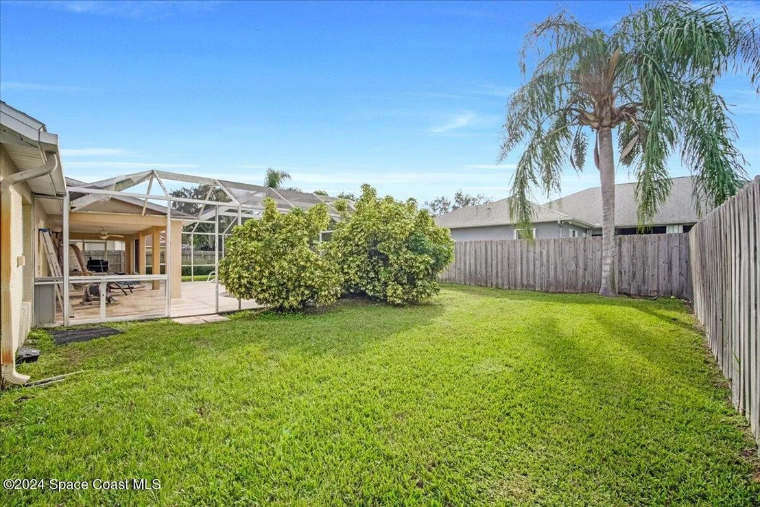 Photo of 6018 Newbury Circle