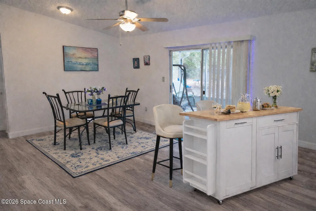 Photo of 6615 Dock Avenue