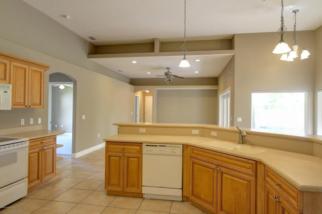 Photo of 326 Park Hill Boulevard
