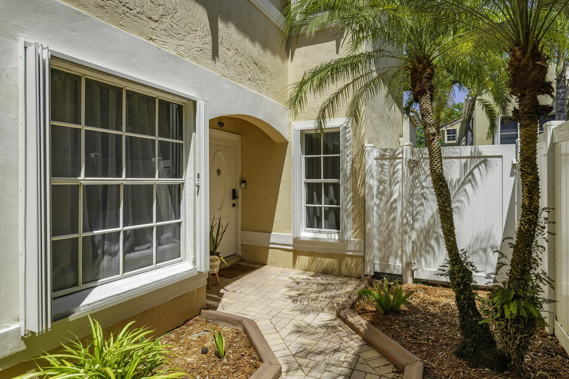 Photo of 807 Garnet Circle