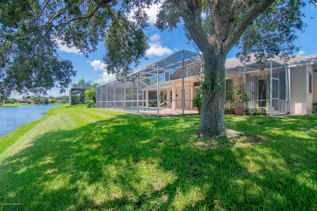 Photo of 923 Wildwood Drive