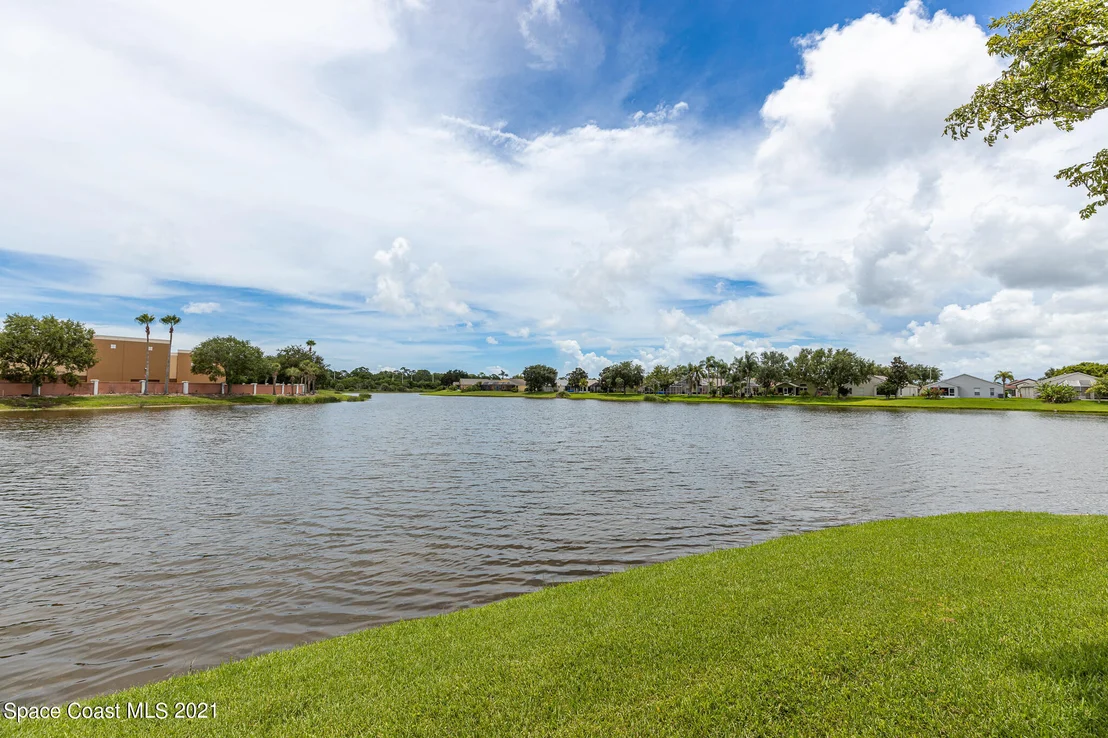 Photo of 530 Wickham Lakes Drive