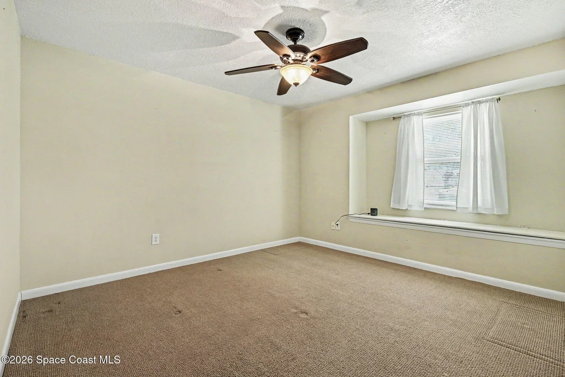 Photo of 1178 Abbey Circle NE