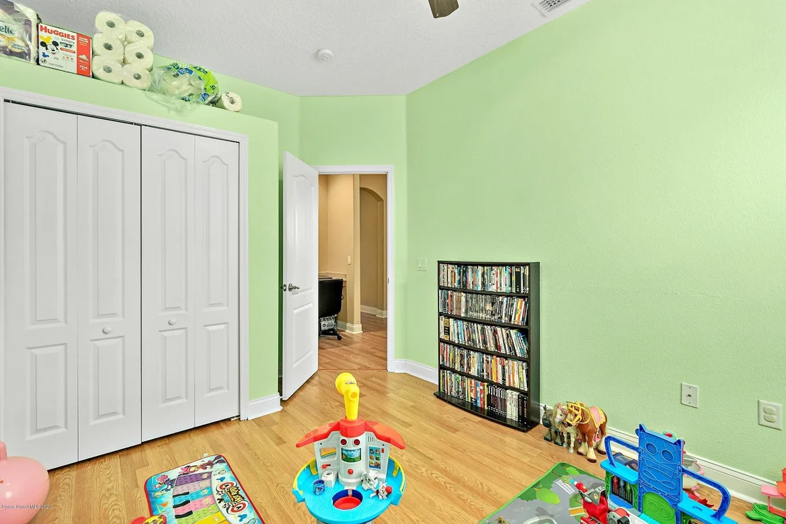 Photo of 1541 Bridgeport Circle