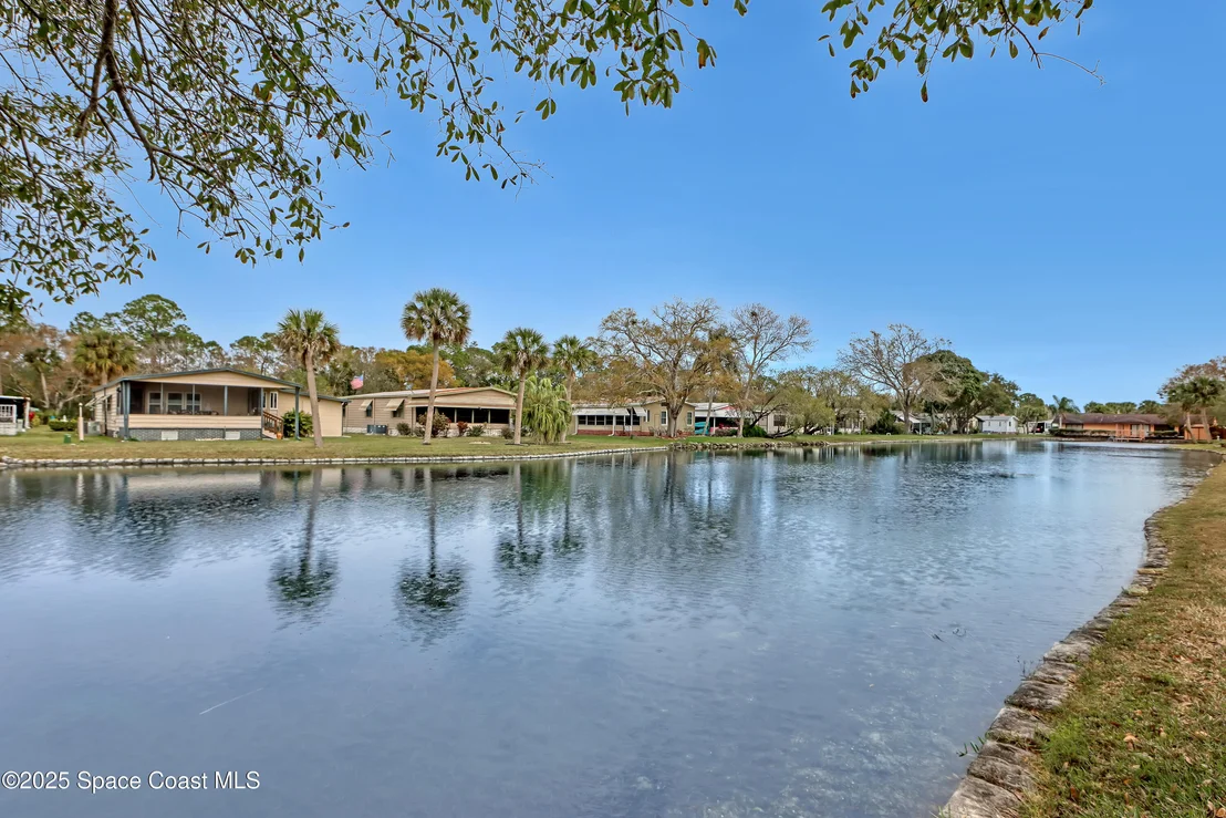 Photo of 4438 Twin Lakes Drive