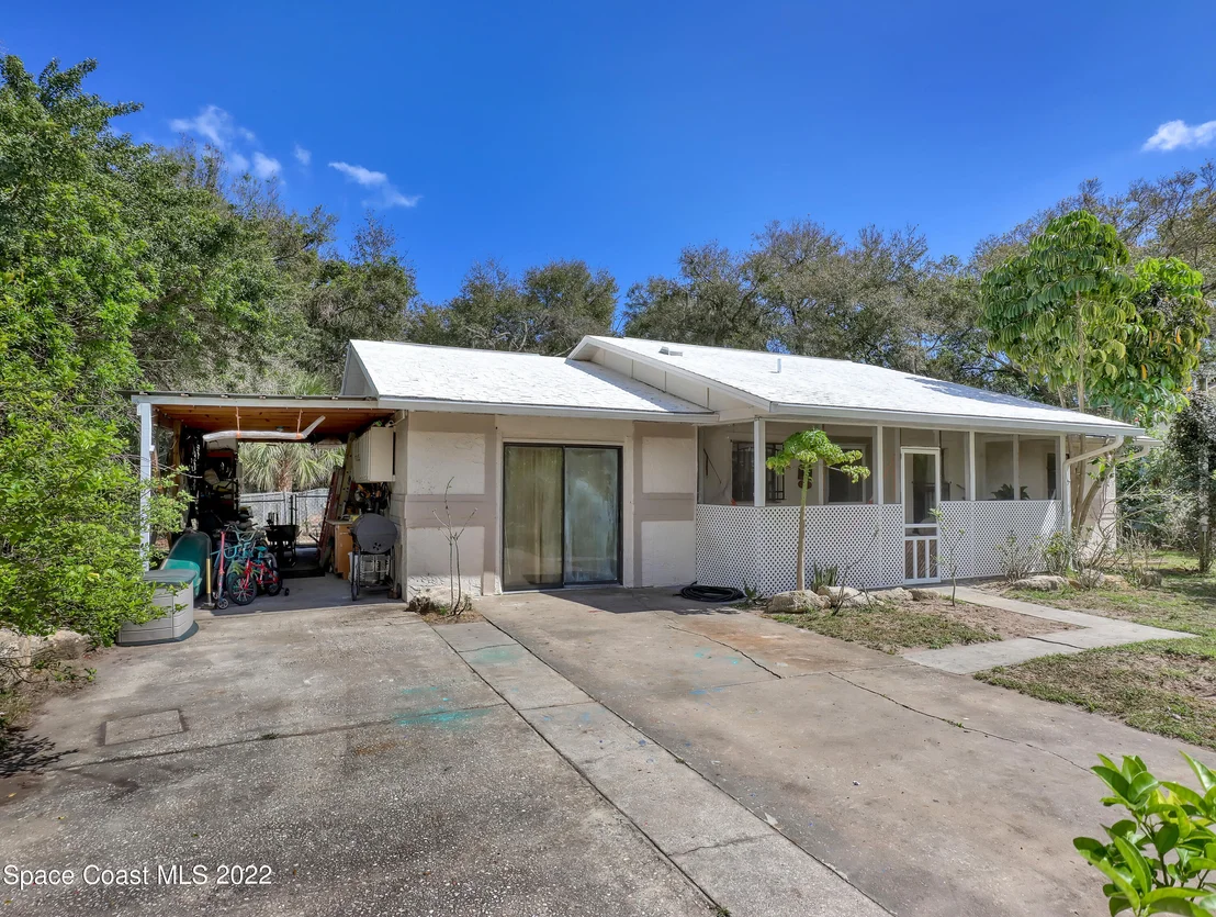 Photo of 2495 Mitchell Avenue
