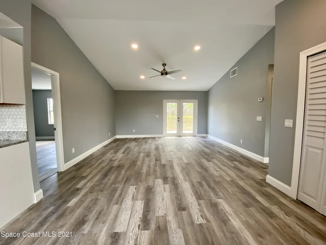 Photo of 3355 Kilbee Street