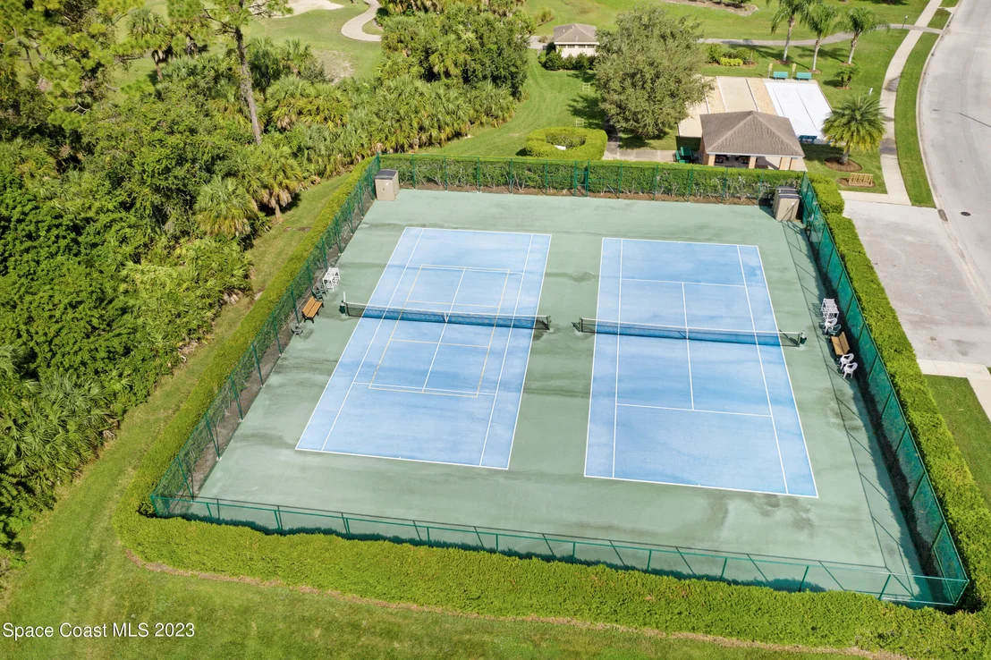 Photo of 4746 Parkstone Drive