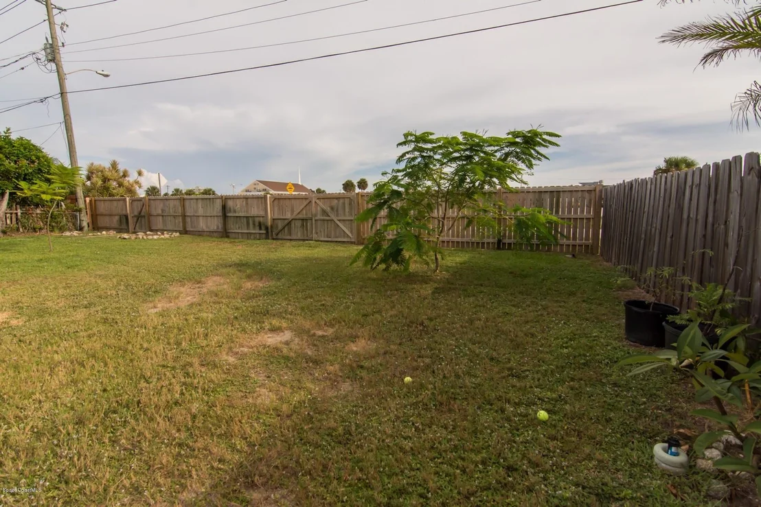 Photo of 251 Avenida Central