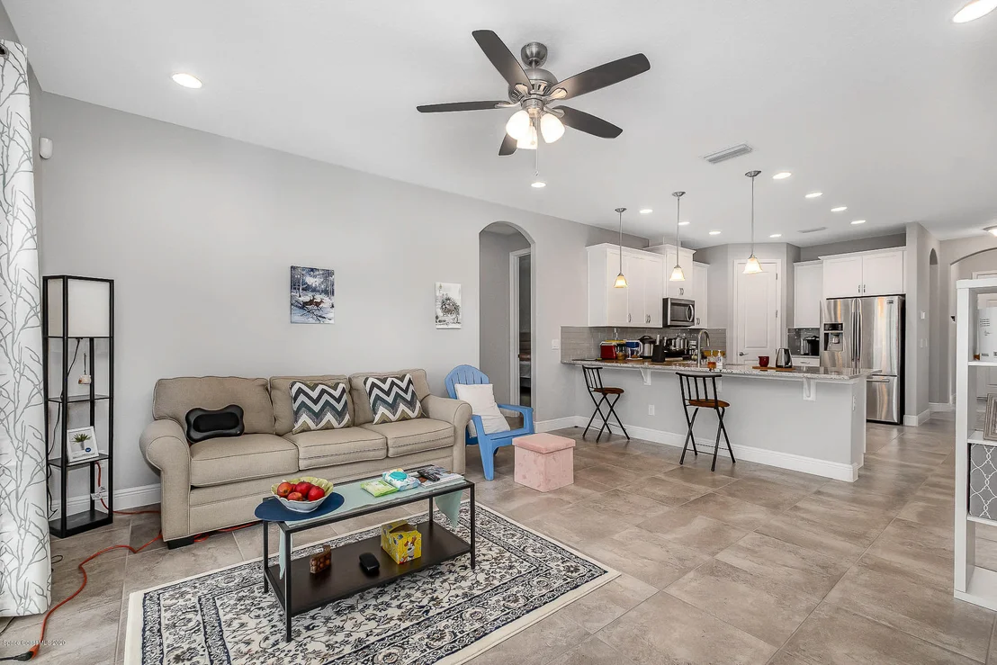 Photo of 7347 Bluemink Lane