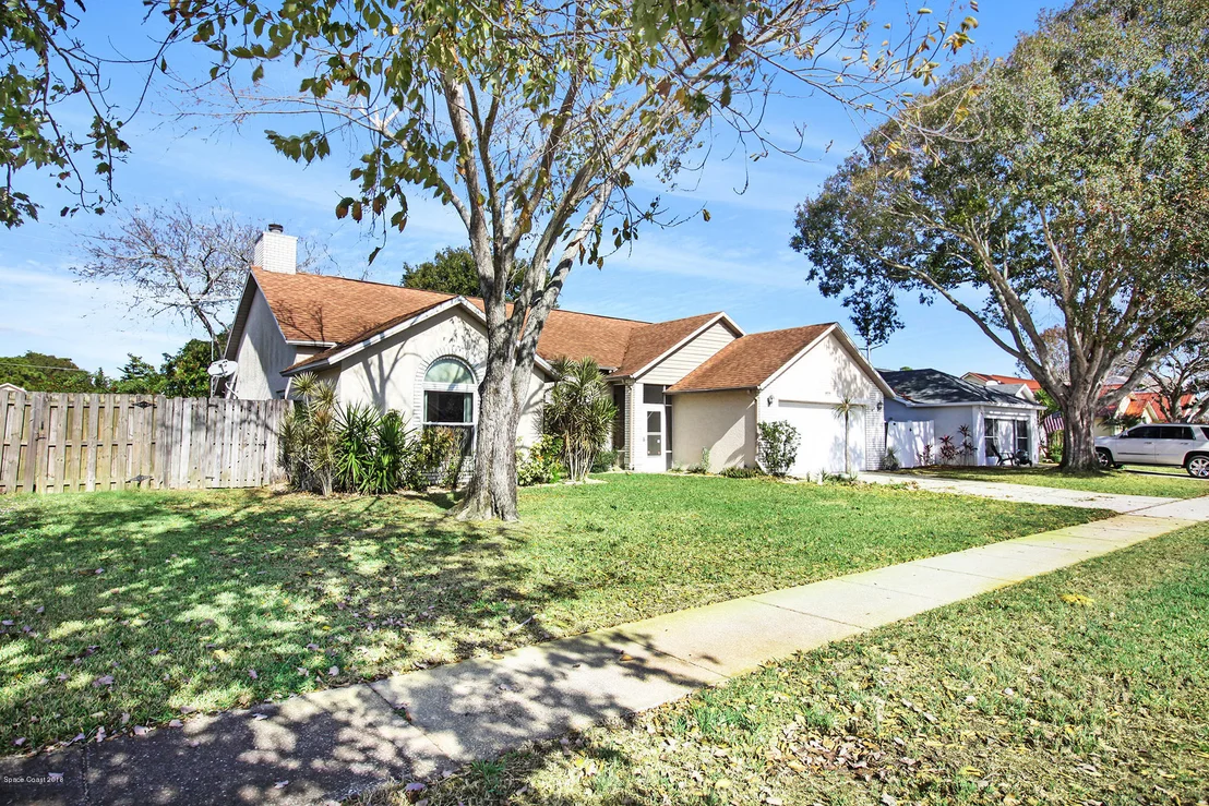 Photo of 922 Jamestown Drive