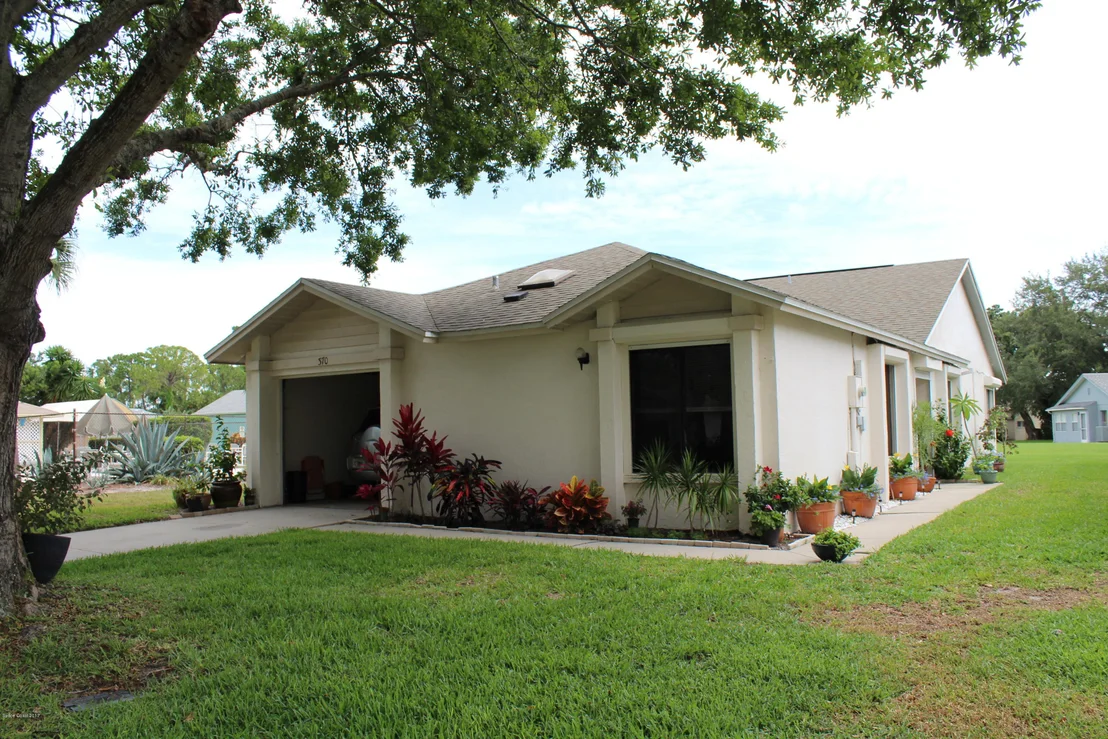 Photo of 370 Myrtlewood Road