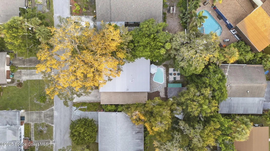 Photo of 597 Old Oak Street