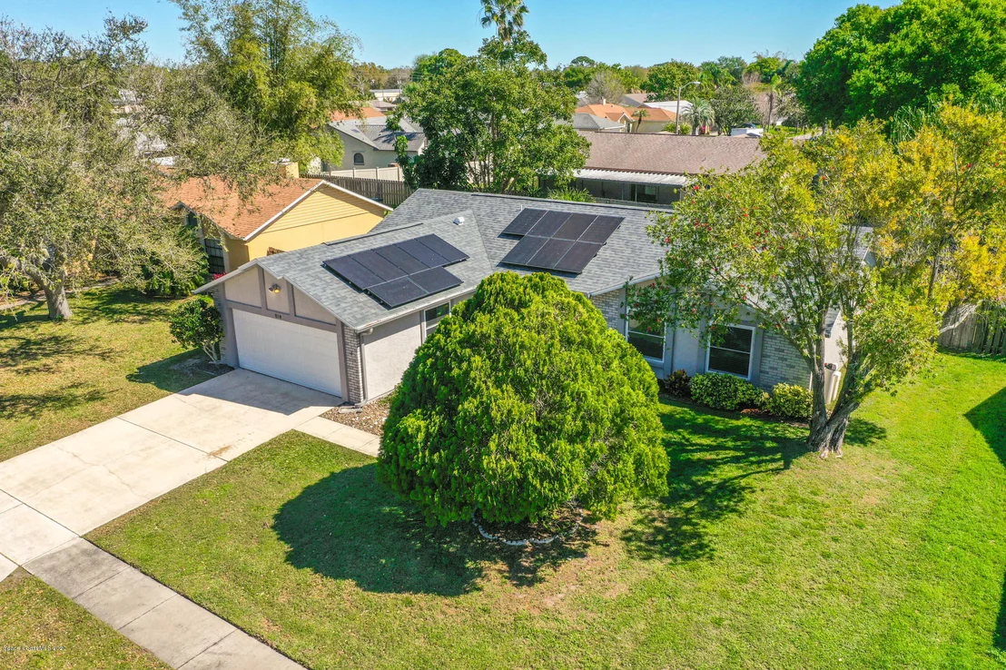 Photo of 818 Pine Shadows Avenue