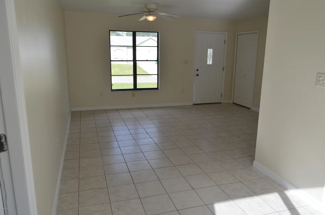 Photo of 6585 Dock Avenue