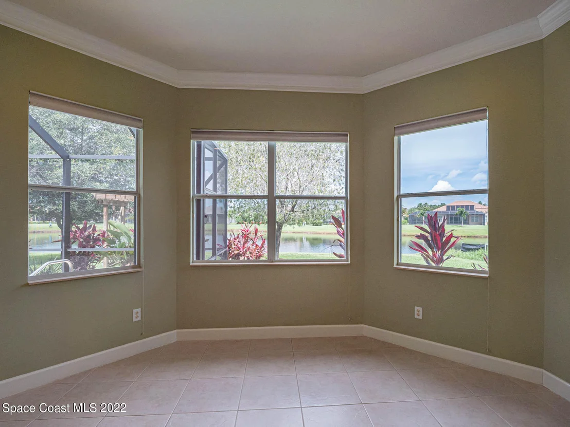 Photo of 585 Caroline Drive