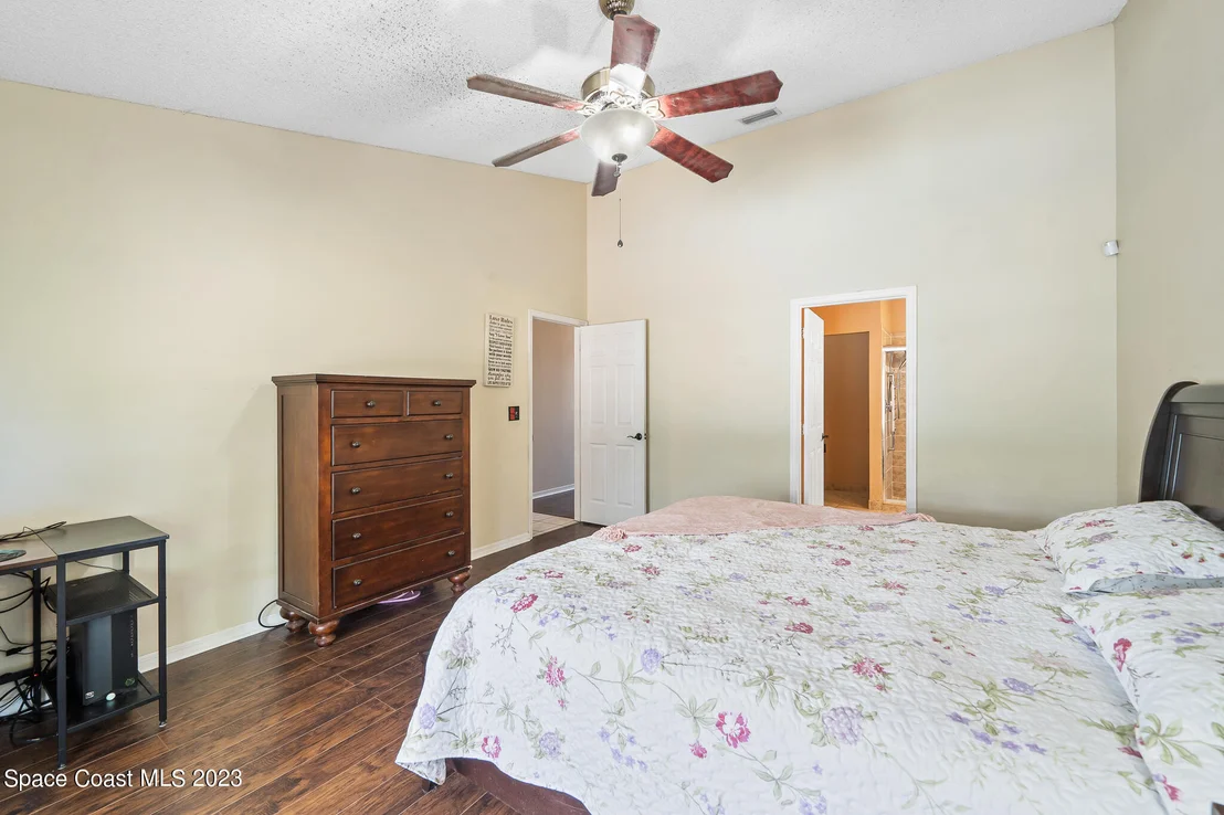 Photo of 917 Pine Baugh Street