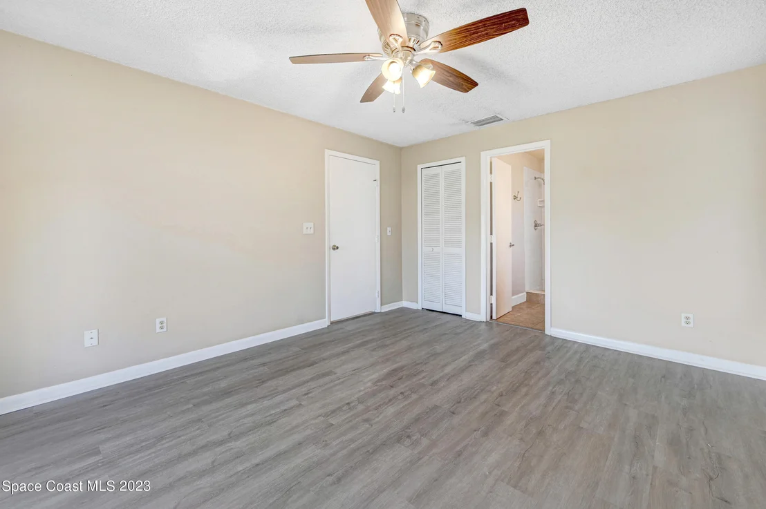 Photo of 781 Arundo Avenue NE
