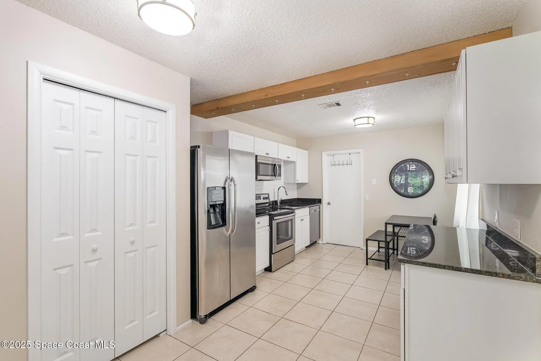 Photo of 1281 Dawn Street NE