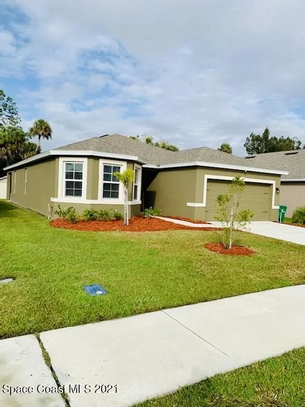 Photo of 560 Sorrento Drive