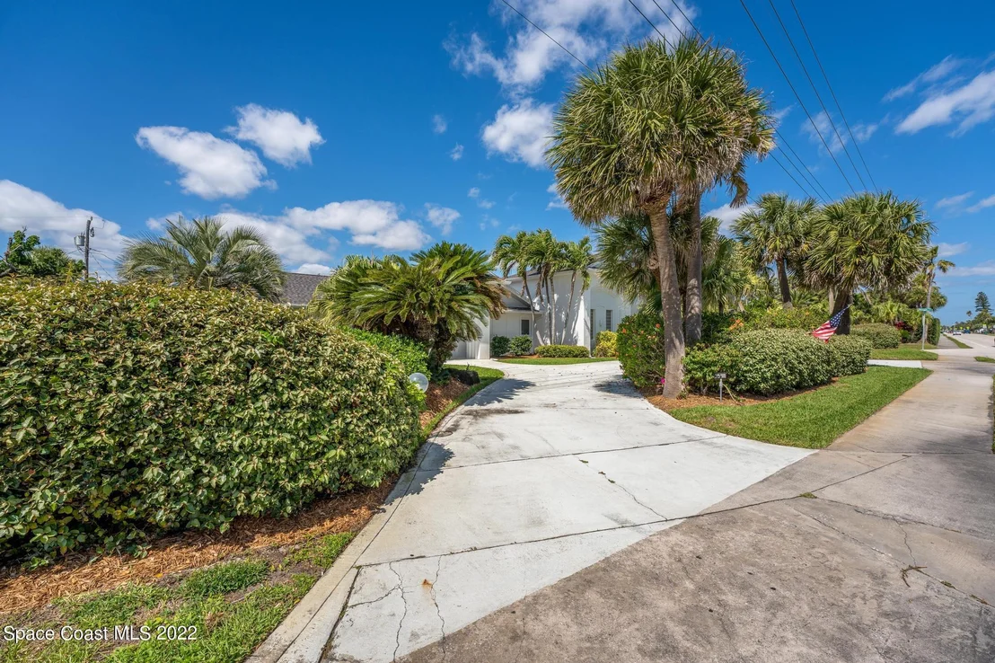 Photo of 200 Oak Street