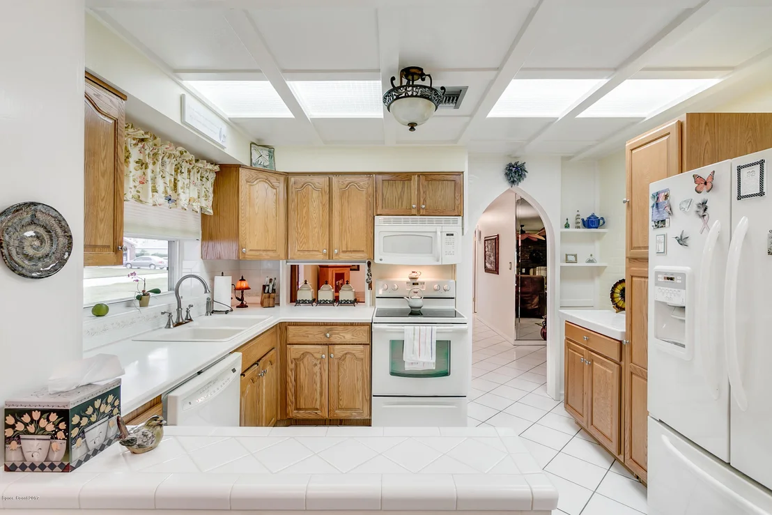 Photo of 821 Heron Road