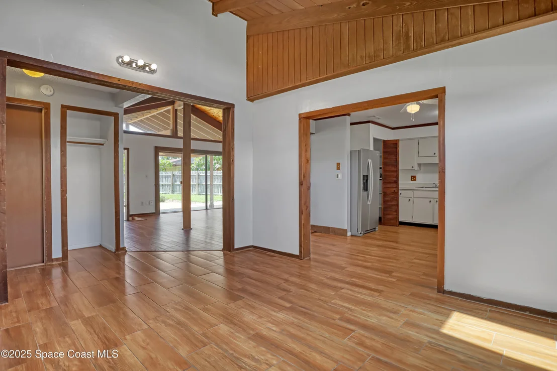 Photo of 210 Applewood Circle