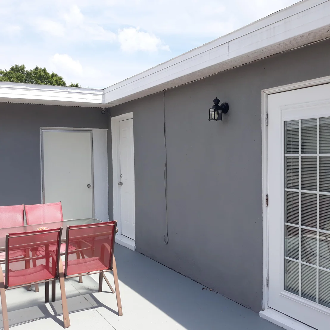 Photo of 954 Darwin Lane NE