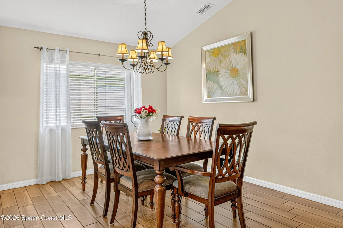 Photo of 7127 Broderick Drive