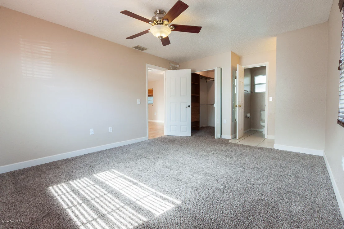 Photo of 1020 Sycamore Drive