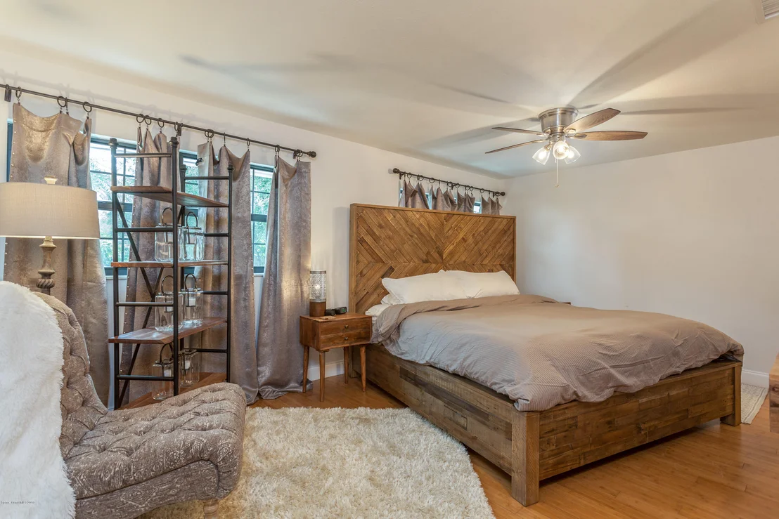 Photo of 3049 N Indian River Drive