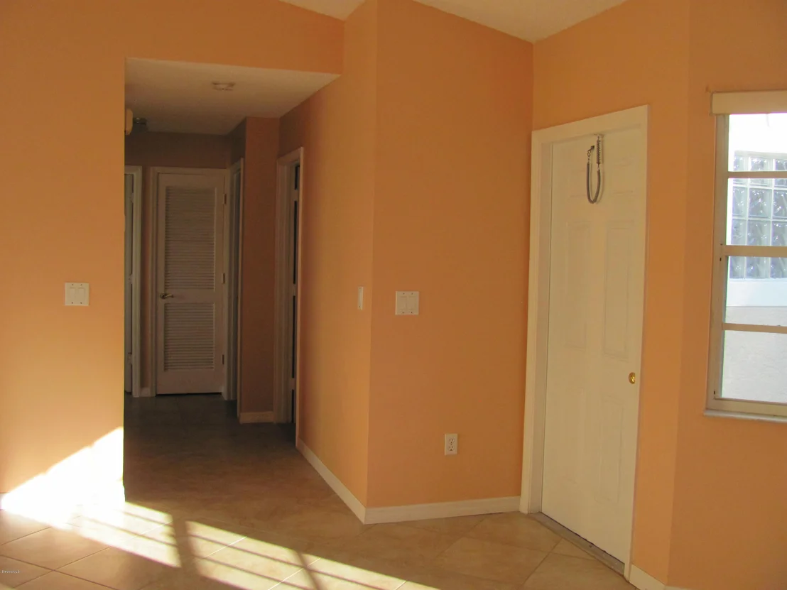 Photo of 835 NE Bracken