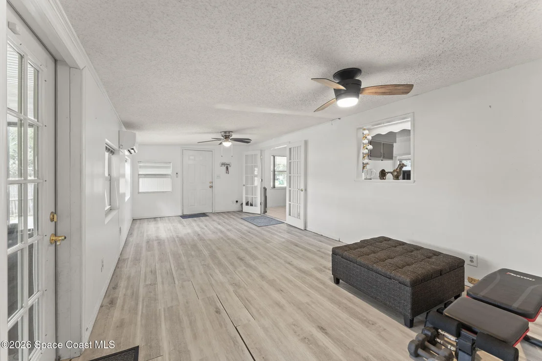 Photo of 6592 Emil Avenue
