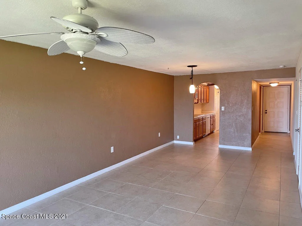 Photo of Unit 307 at 1025 Rockledge Drive