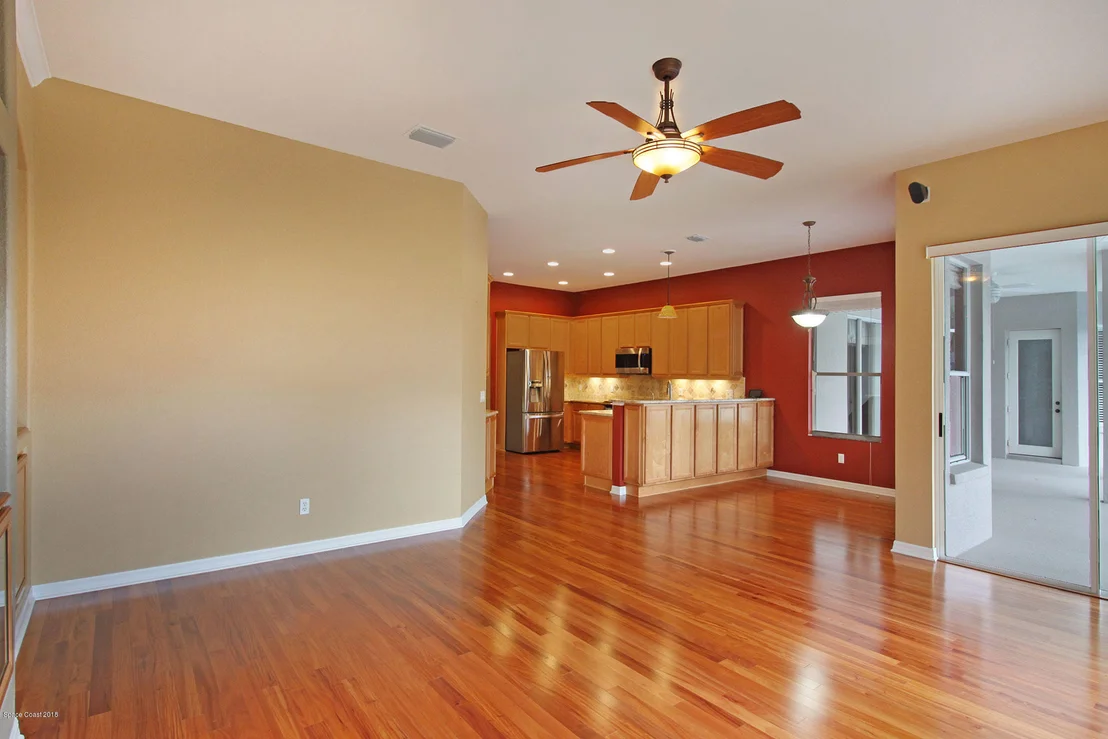 Photo of 5675 Sheffield Place