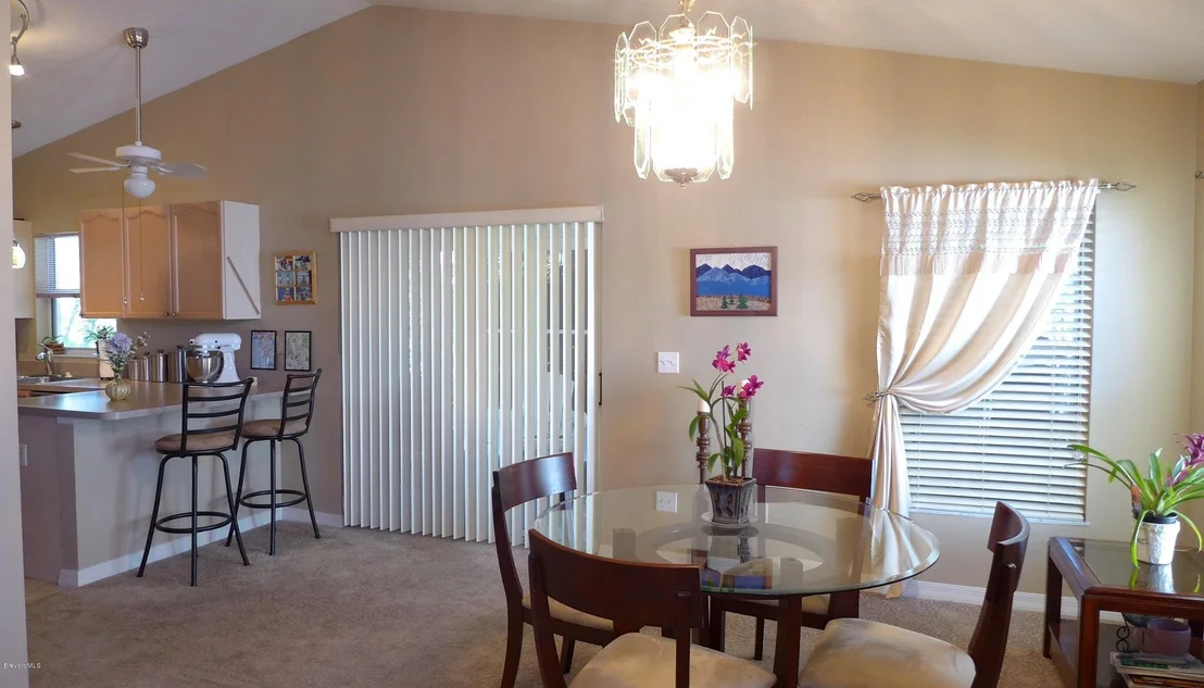 Photo of 836 NE Bracken Terrace