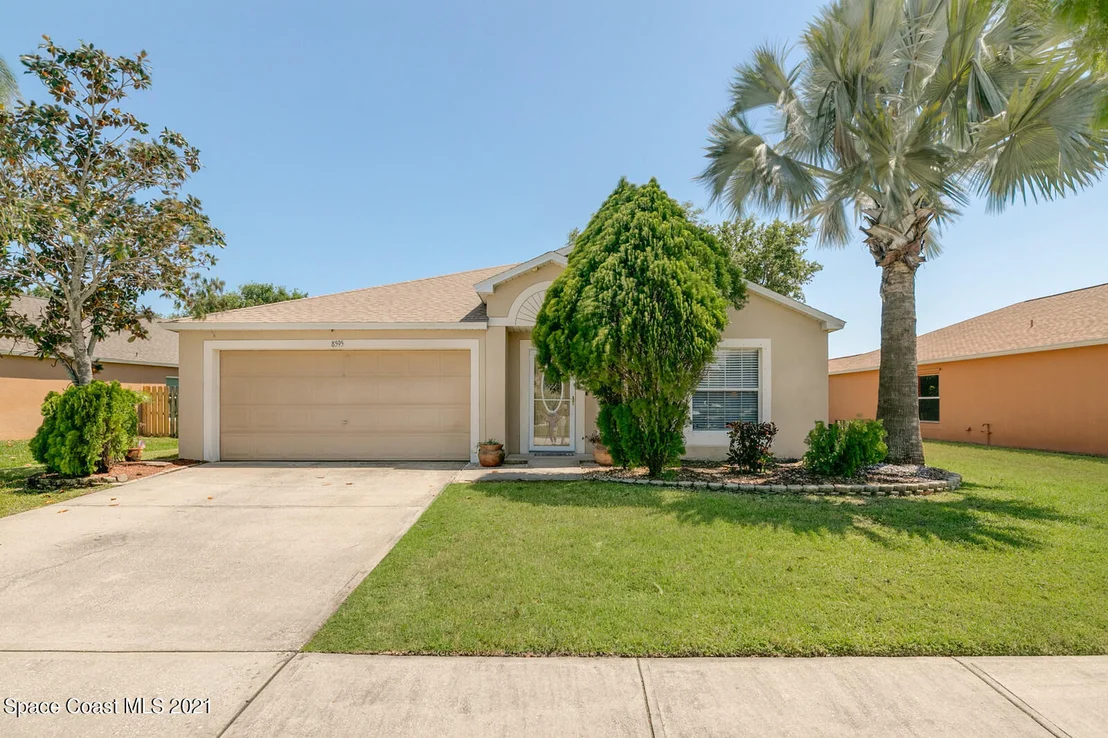 Photo of 8595 Eola Court