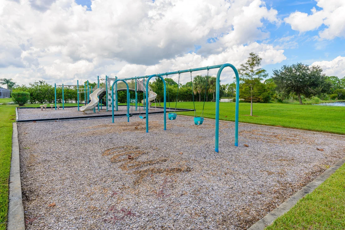 Photo of 858 Thrasher Drive