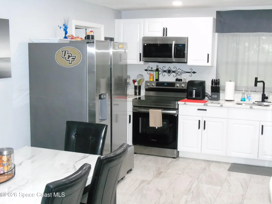 Photo of 1708 Golfview Drive