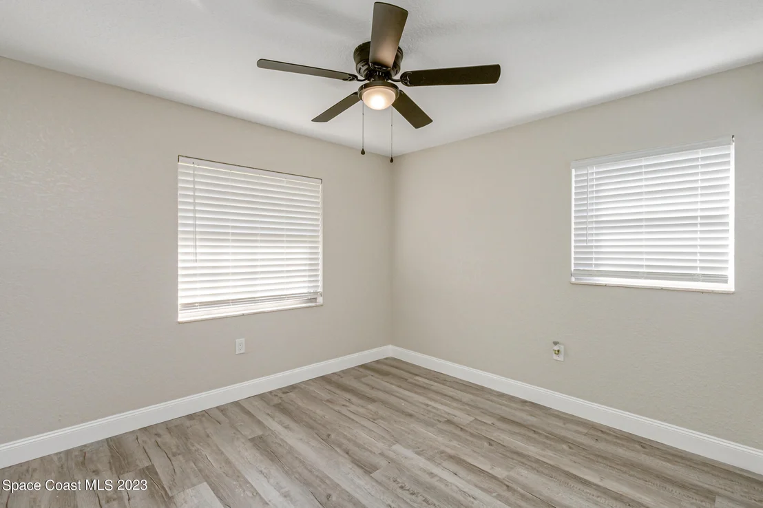Photo of 965 Bridle Lane