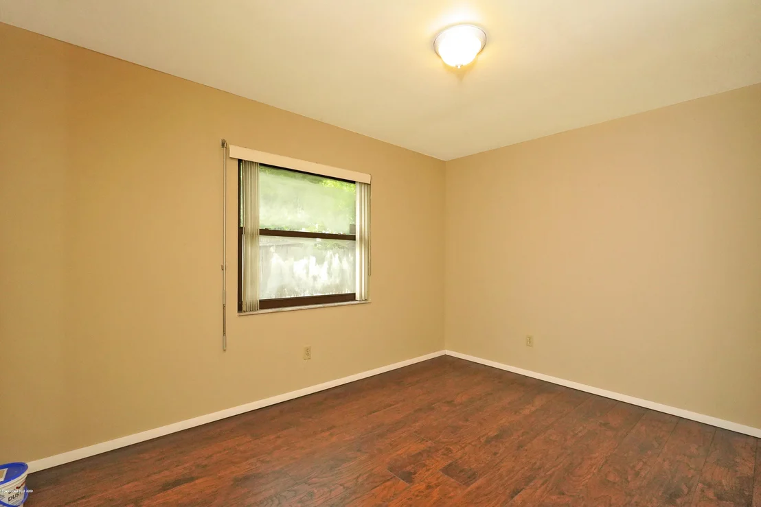 Photo of 2880 Lancaster Road