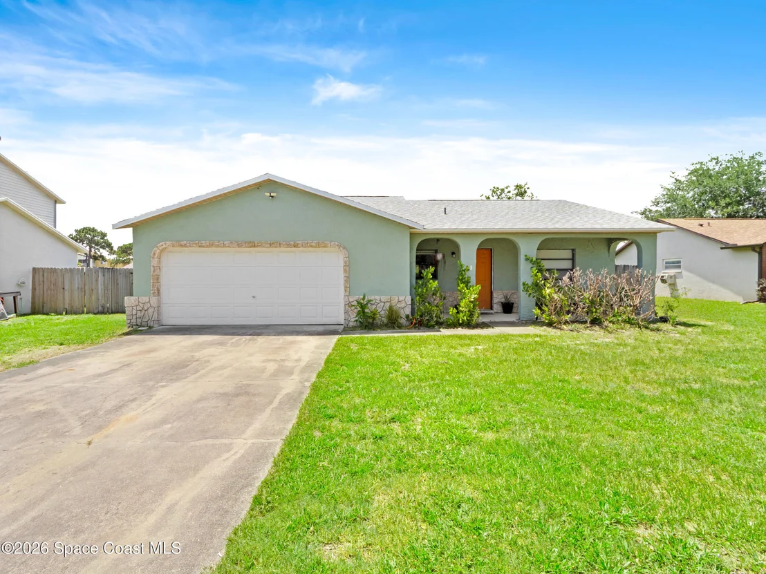 Photo of 192 Cinnamon Bay Lane