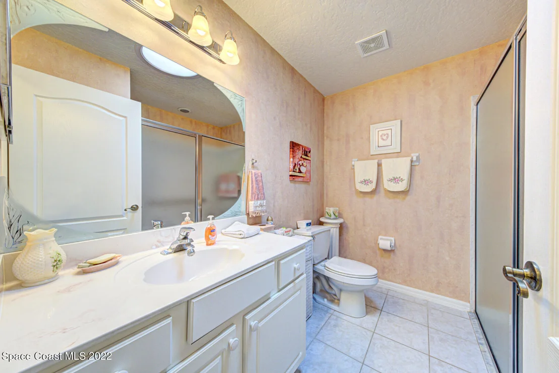 Photo of 5948 Newbury Circle