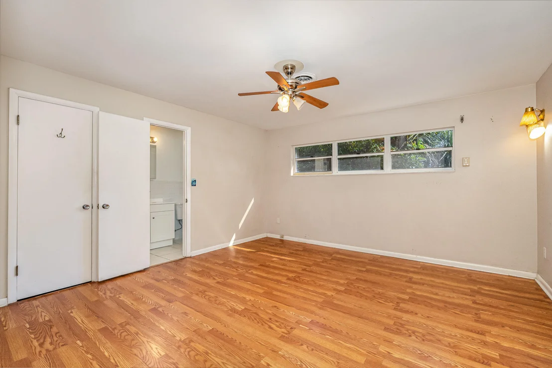 Photo of 395 Willow Drive