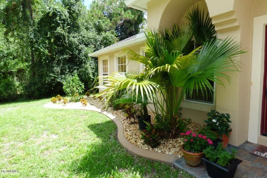 Photo of 930 SE Sable Circle
